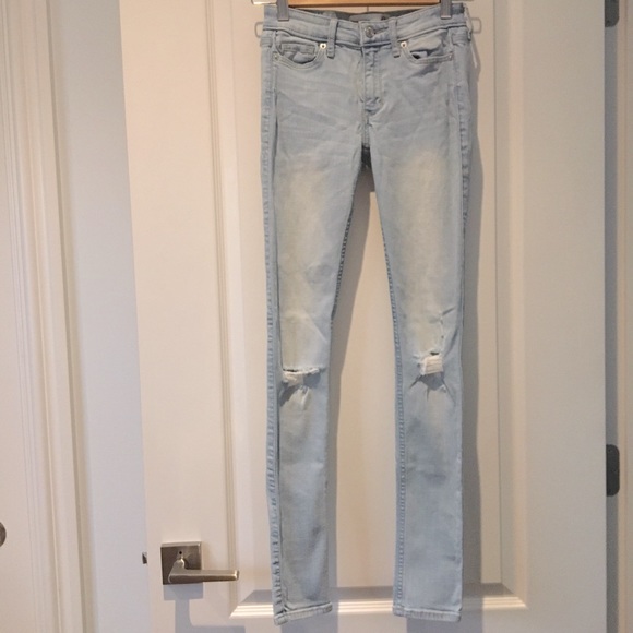 Abercrombie & Fitch Super Skinny Low Rise Light Wash Distressed Jeans - Picture 4 of 10
